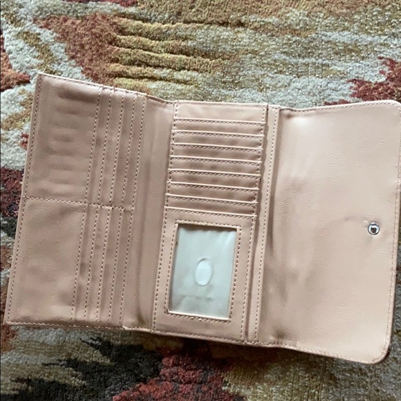 Matching guess purse and wallet set - Picture 5 of 5